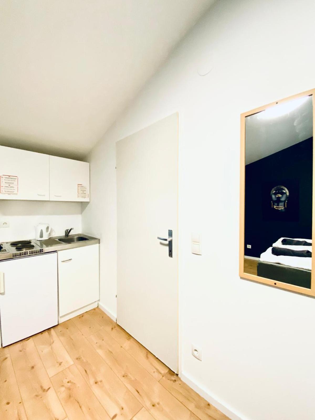 8 Fully Equipped Studio Shared Apt W Terrace Margareten 비엔나 외부 사진