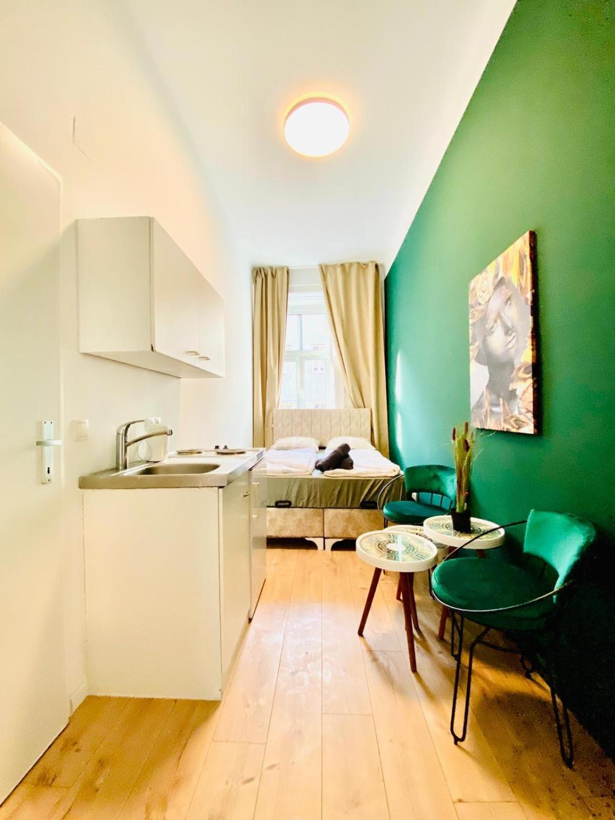8 Fully Equipped Studio Shared Apt W Terrace Margareten 비엔나 외부 사진