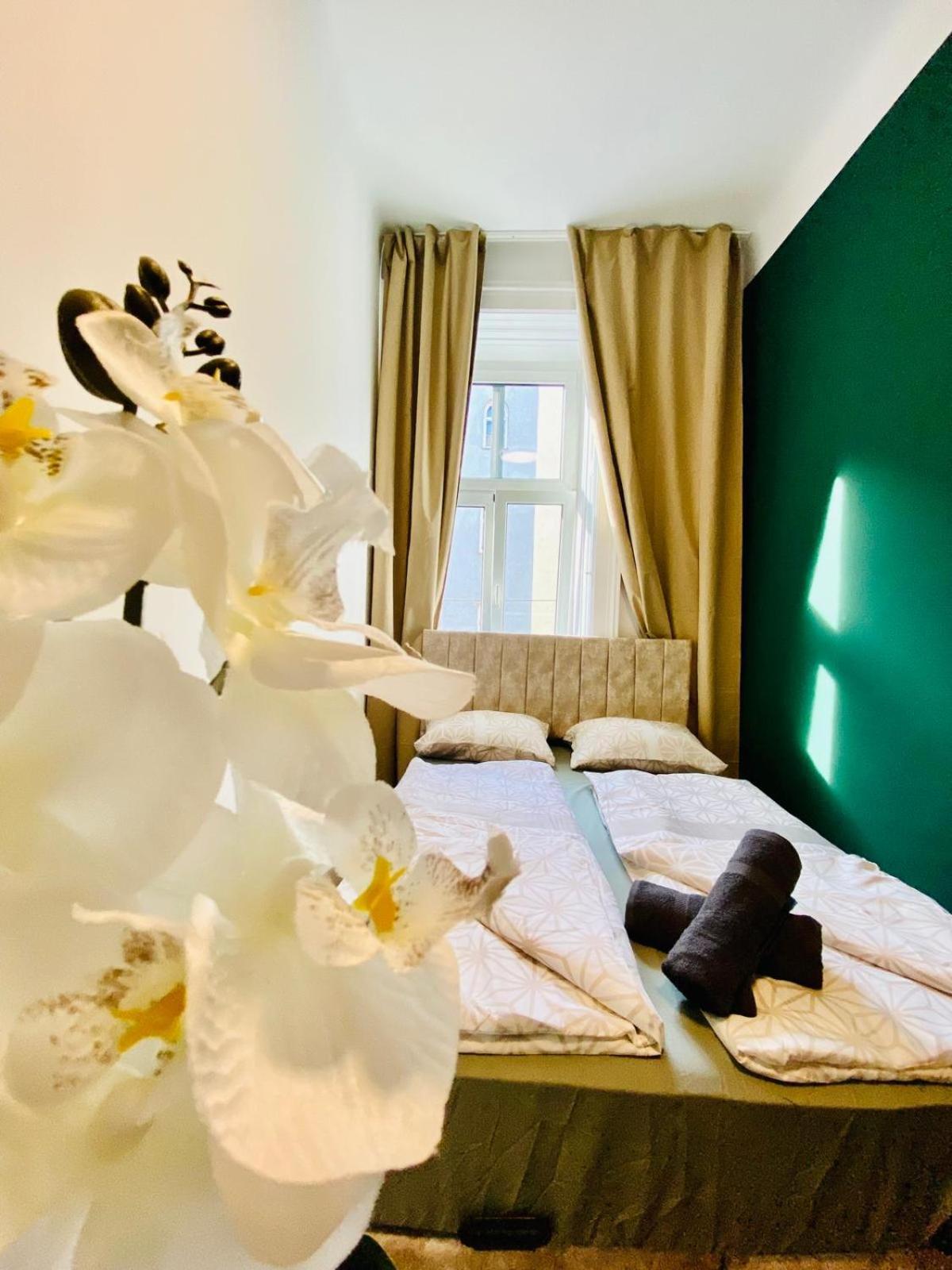 8 Fully Equipped Studio Shared Apt W Terrace Margareten 비엔나 외부 사진