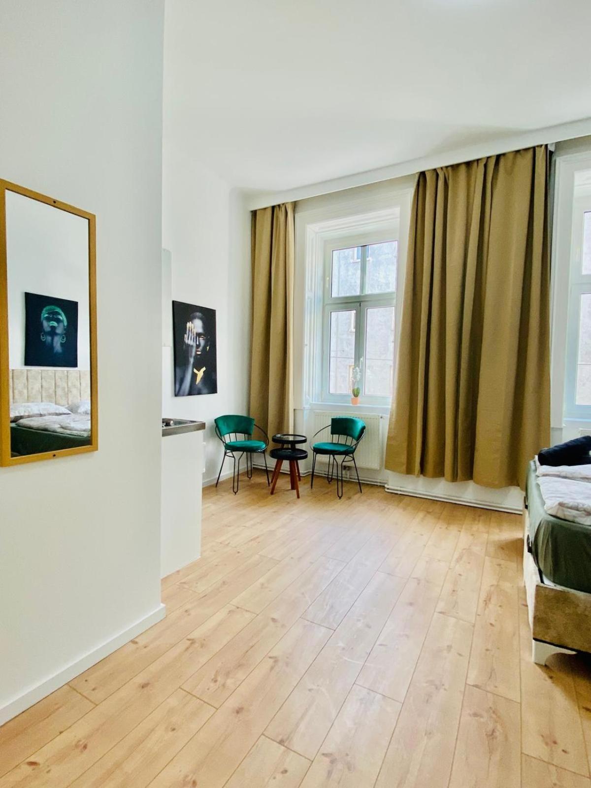 8 Fully Equipped Studio Shared Apt W Terrace Margareten 비엔나 외부 사진