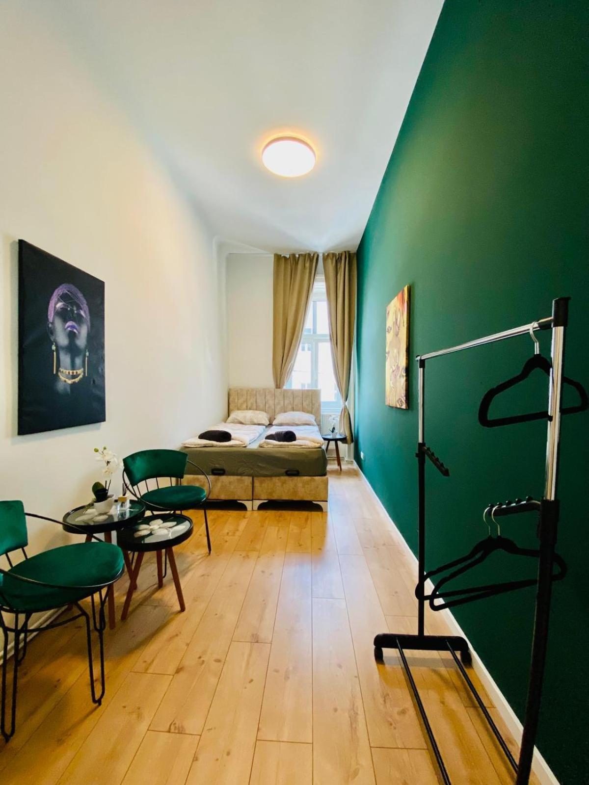 8 Fully Equipped Studio Shared Apt W Terrace Margareten 비엔나 외부 사진