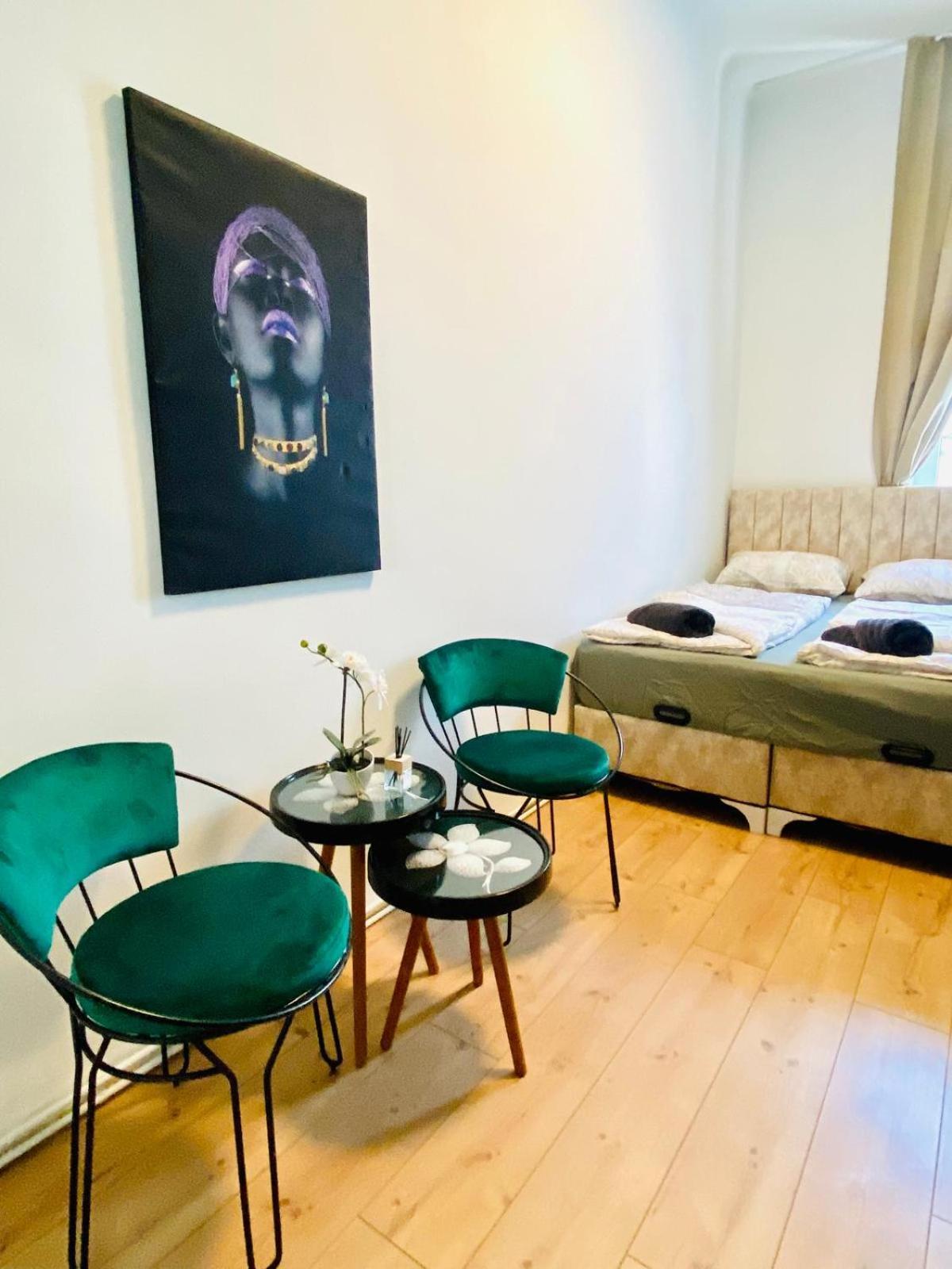 8 Fully Equipped Studio Shared Apt W Terrace Margareten 비엔나 외부 사진